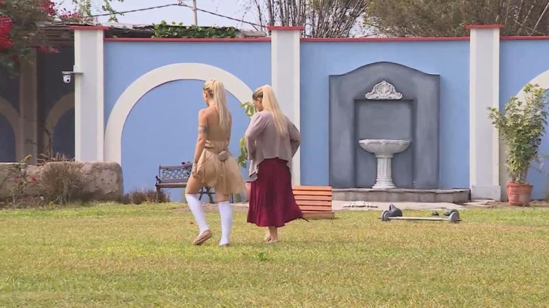 Fran Maira y Guarén caminan a conversar en privado en Ganar o Servir