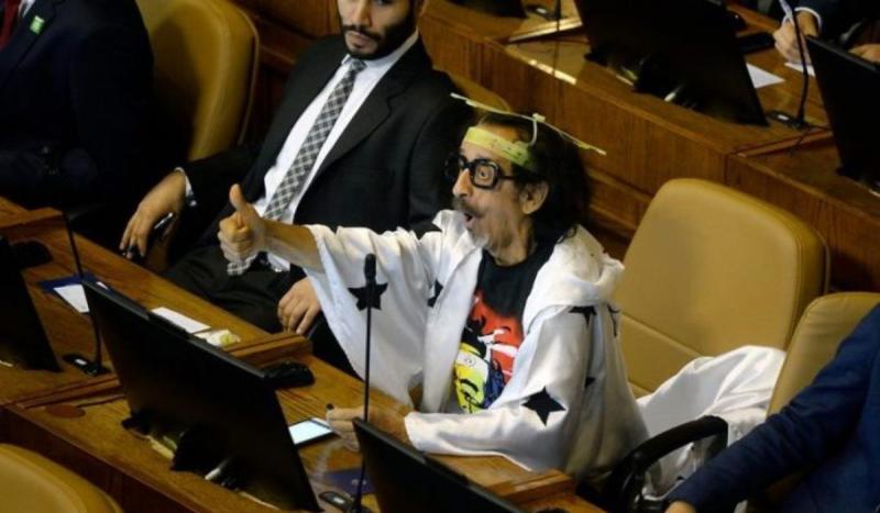 Florcita Motuda en el Congreso