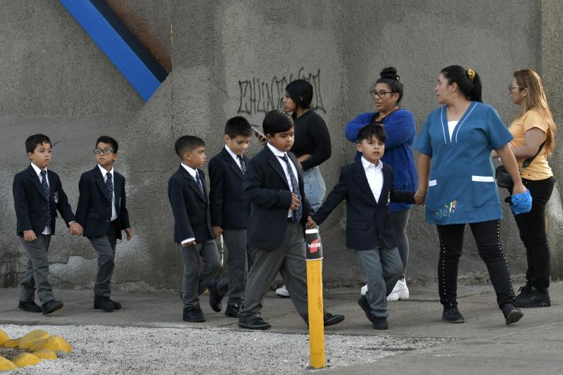 Día del Profesor en Chile - Créditos Agencia uno