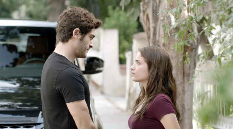 Hazal Kaya y Burak Deniz en "Amor de Familia"