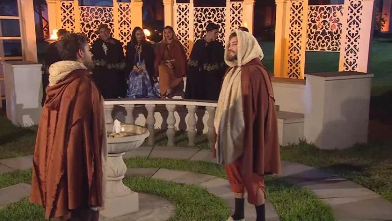 Austin Palao, explicando sus razones para nominar a Luis Mateucci.