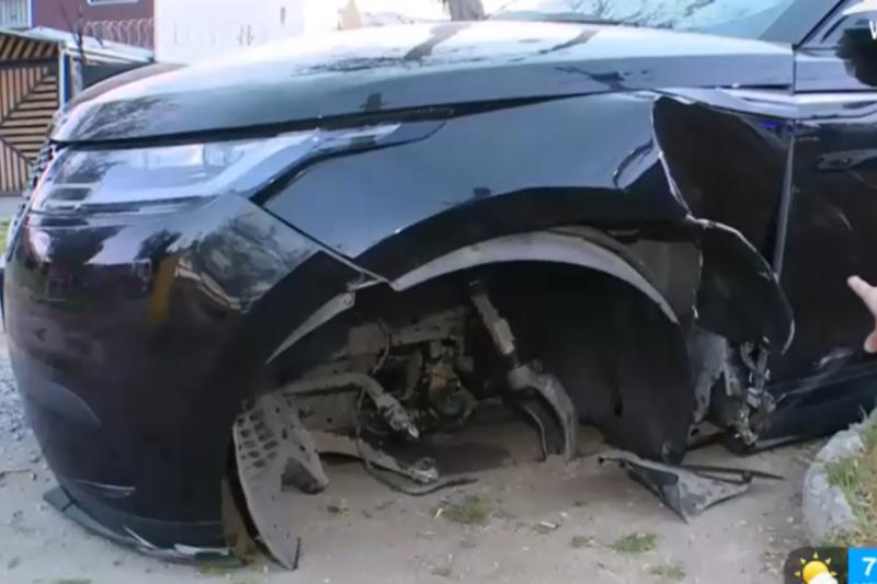 Auto abandonado en Renca