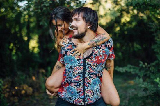 Denise Rosenthal y Camilo.