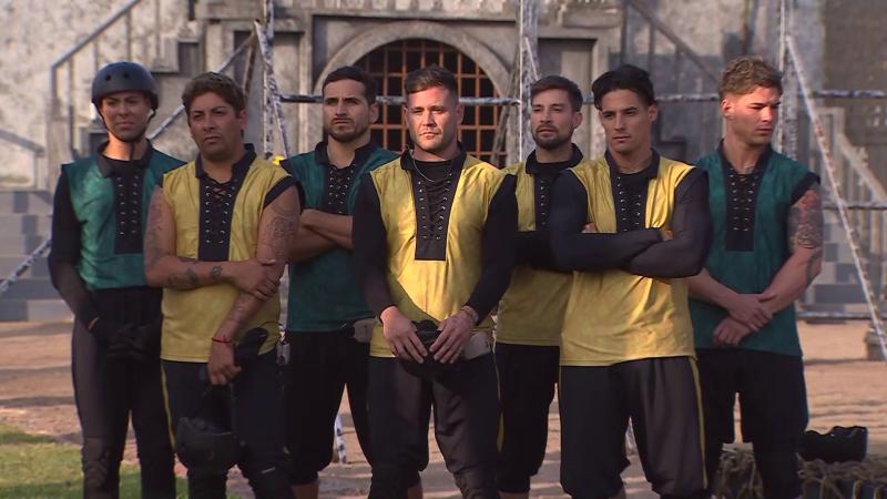 Hombres de Ganar o Servir listos para competir