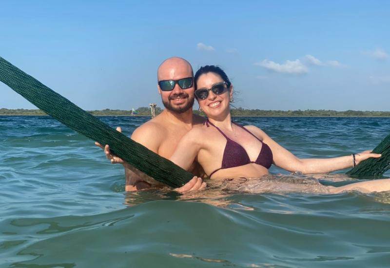 Ex "Mekano" Rogelio de Farías junto a Ivana Vargas - Instagram