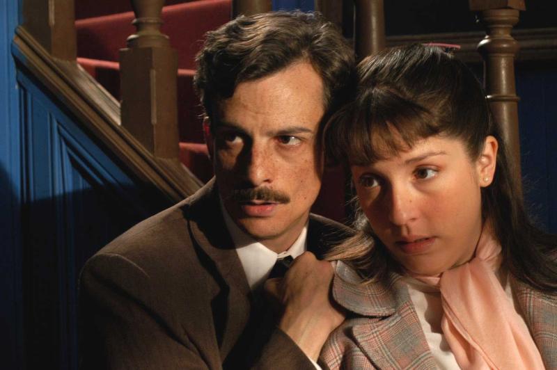 Los actores Mariana Loyola y Pablo Schwarz cuando protagonizaron "Cachimba"