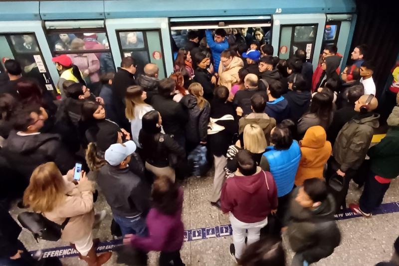 Metro de Santiago - Créditos: ATON