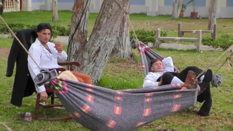 El momento del diálogo entre Pancho, Pangal y Facundo.