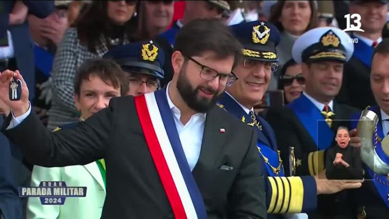 Presidente Gabriel Boric pasa las llaves.