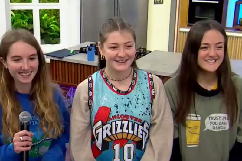 Las hijas de Priscilla Vargas y una amiga