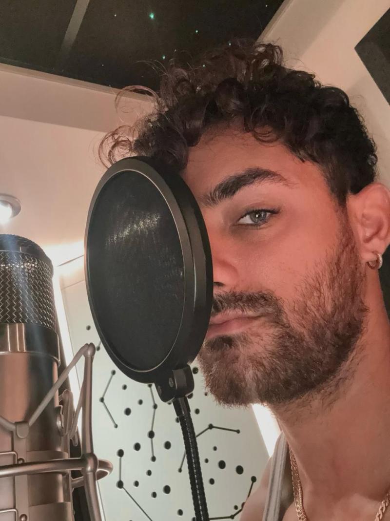 Austin Palao prepara el lanzamiento de su nueva canción "Tóxica".