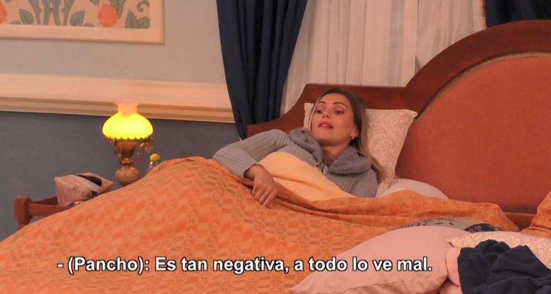 Faloon en Ganar o Servir mientras Pancho habla de ella con Facu