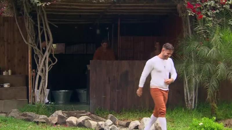 El buen humor reinaba en la casona hasta el incómodo momento.