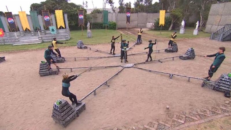 Competencia de equipos en Ganar o Servir