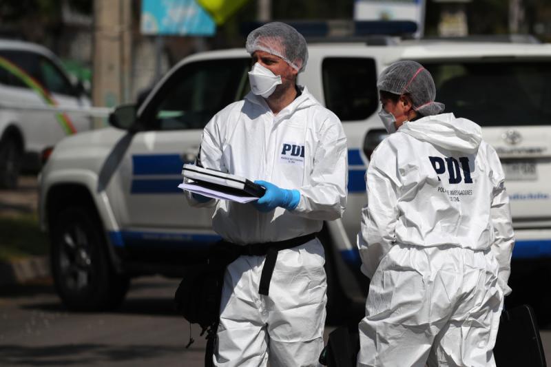 Adulto mayor de 75 años falleció tras sufrir portonazo en Maipú - Créditos: ATON