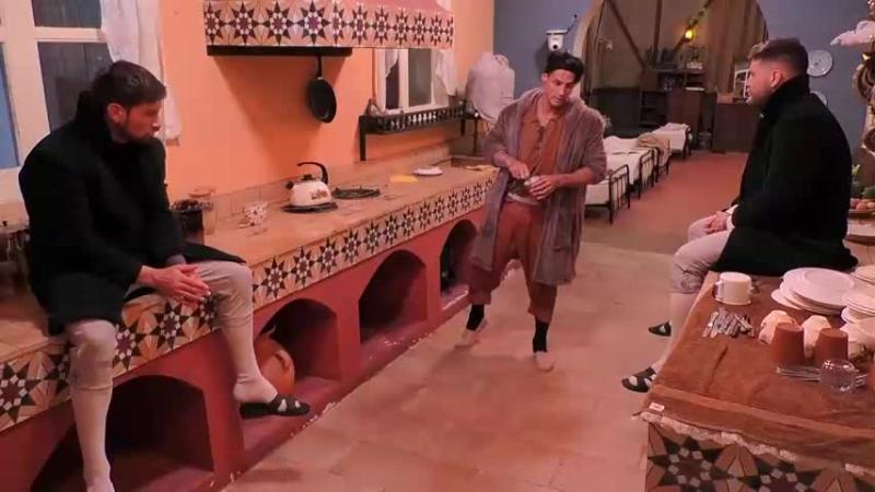 El diálogo entre Pancho, Facundo y Luis, dónde confirman la decisión de reemplazar a Faloon por Pancho.