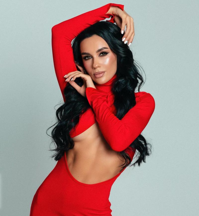 Alesenka Lesenka - Instagram