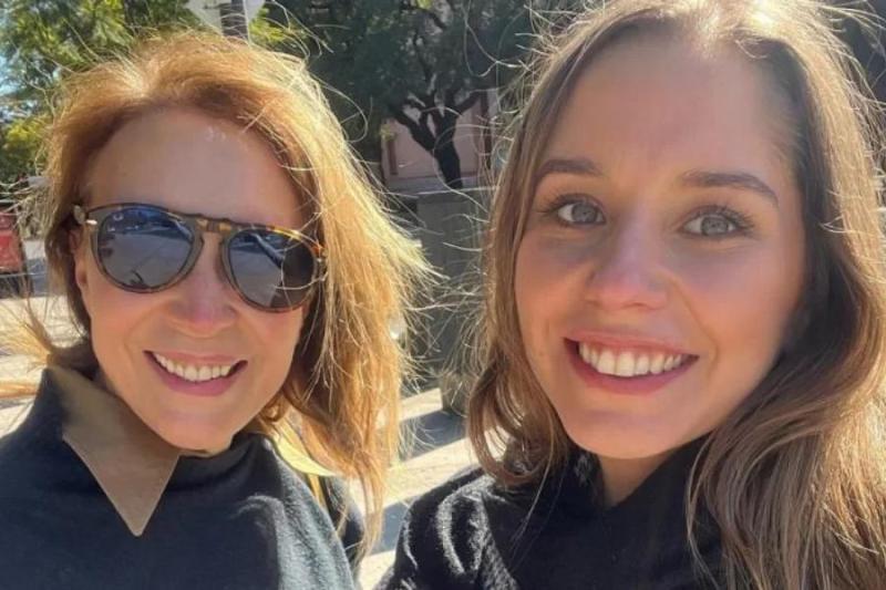 Karen Doggenweiler y Fernanda Cornejo Doggenweiler.