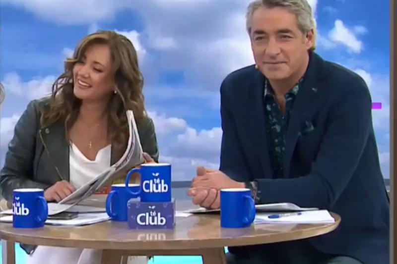 Priscilla Vargas leyendo el horóscopo en "Tu Día"