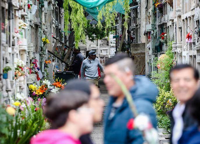 Conmemoración del Día de Todos los Santos en Chile. Créditos: Agencia UNO.