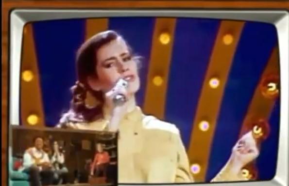 Andrea Labarca en el Ranking Juvenil de "Sábados Gigantes"