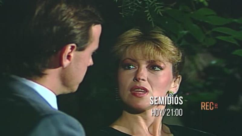 Maricarmen Arrigorriaga cómo Ángela en "Semidiós"