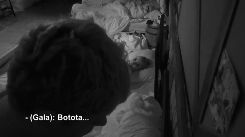 Botota orinó sonámbula en Ganar o Servir