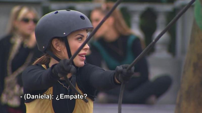 Daniela propone empate a Faloon