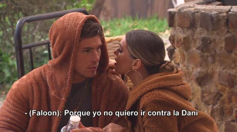 Faloon no quiere competir contra Daniela
