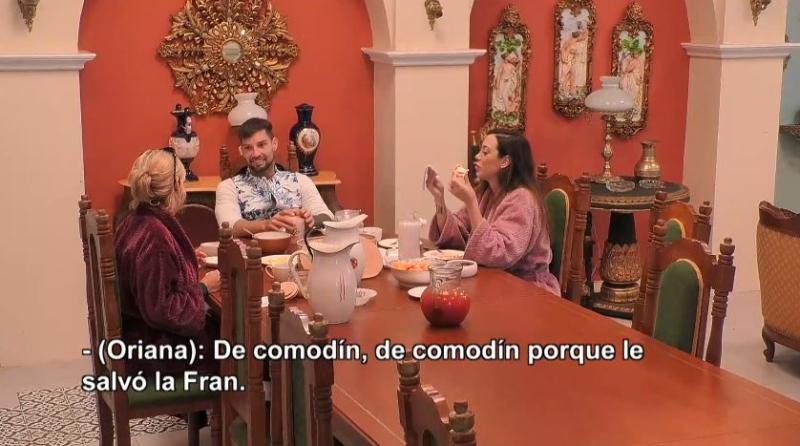 Oriana y Luis molestan a Botota