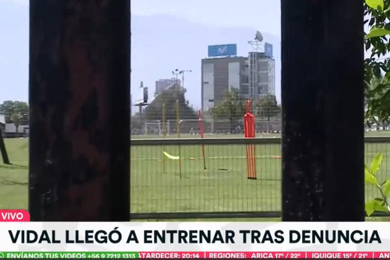 Así fue la llegada de Arturo Vidal al Estadio Monumental en medio de denuncia por presunta agresión sexual
