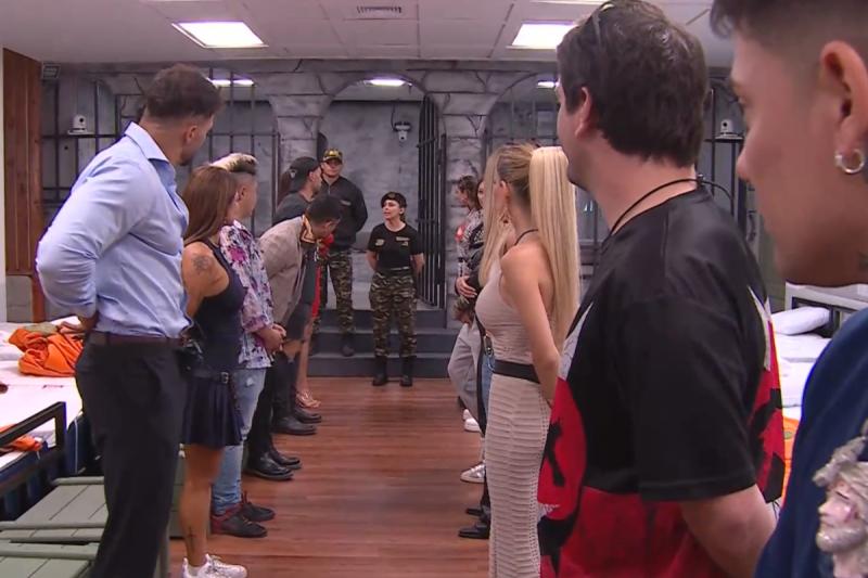 Comandante Pía Arratia en "Palabra de Honor"