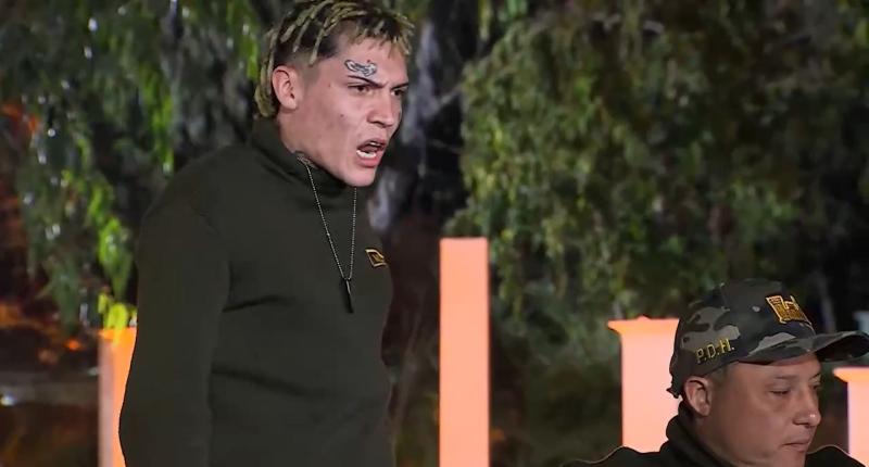 Marcianeke encara a Facundo