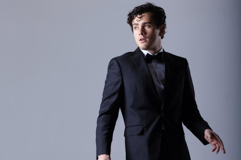 Nico Ruiz, el cantante chileno que se presentará en el Miss Universo 2024