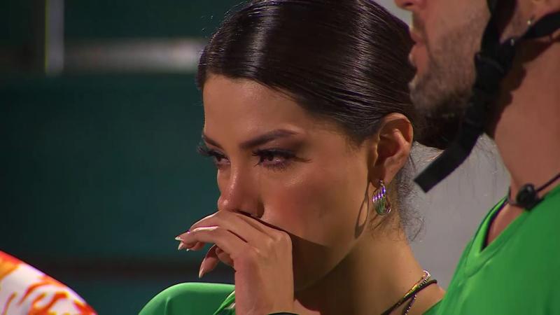 Anyella Grados llora por la emoción