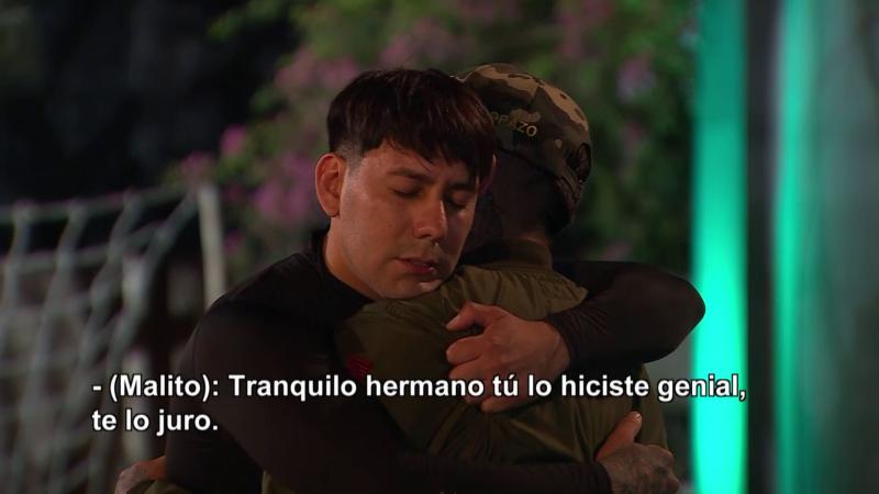 Malito consuela a Dash