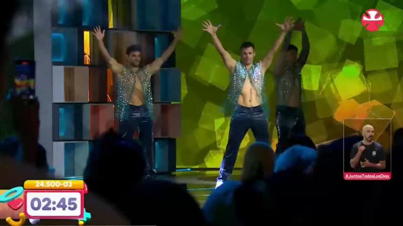 Claudio, Nicolás y Austin en Teletón 2024.