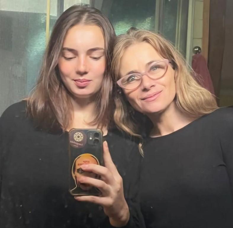 Amaya Forch y su hija, Julieta