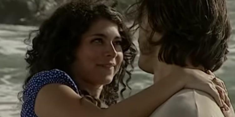 Antonella Ríos en Hippie de Canal 13