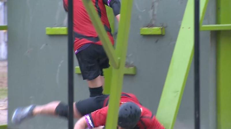 Sergio Rojas se cayó