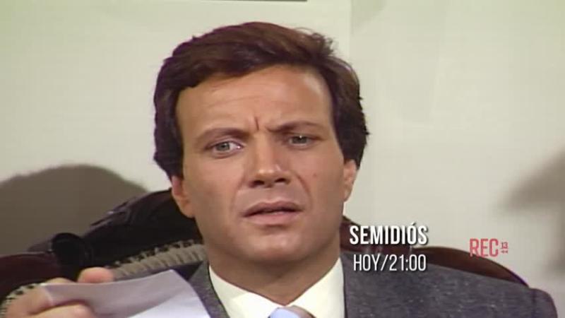 Roberto Vander en "Semidiós"