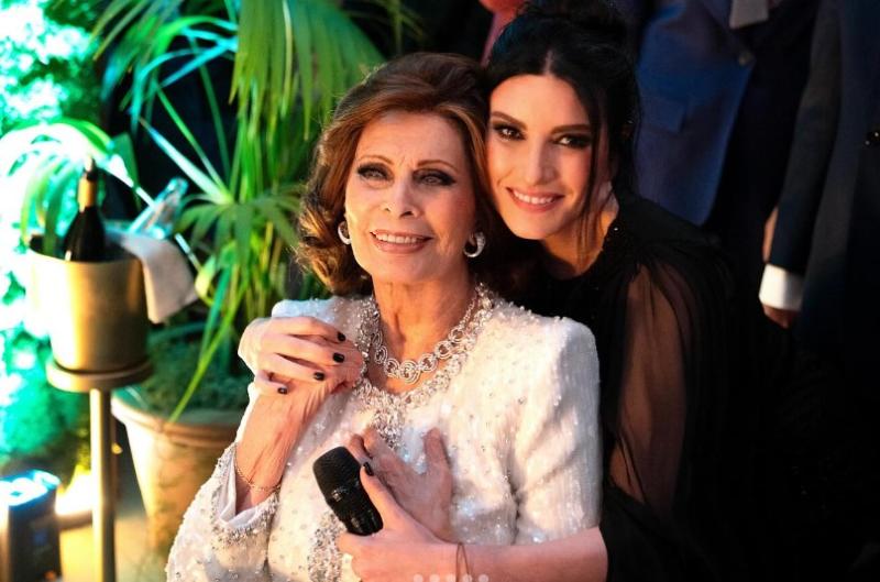 Sophia Loren en su cumpleaños n°90 junto a Laura Pausini