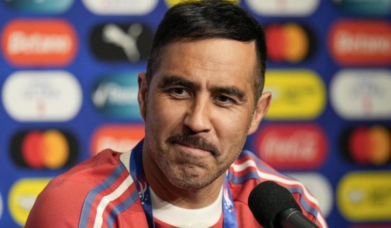 Claudio Bravo habla sobre Jorge Valdivia