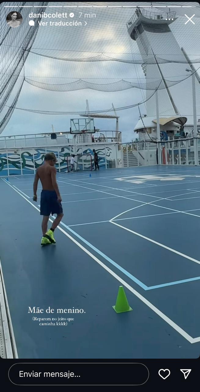 Daniela Colett grabando a Benjamín Vargas.