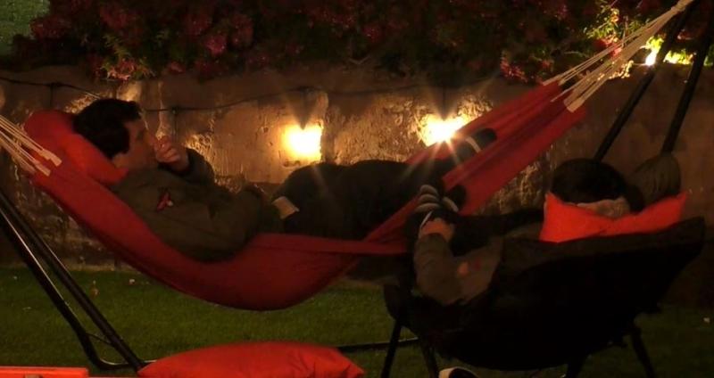 Dash habla con Félix