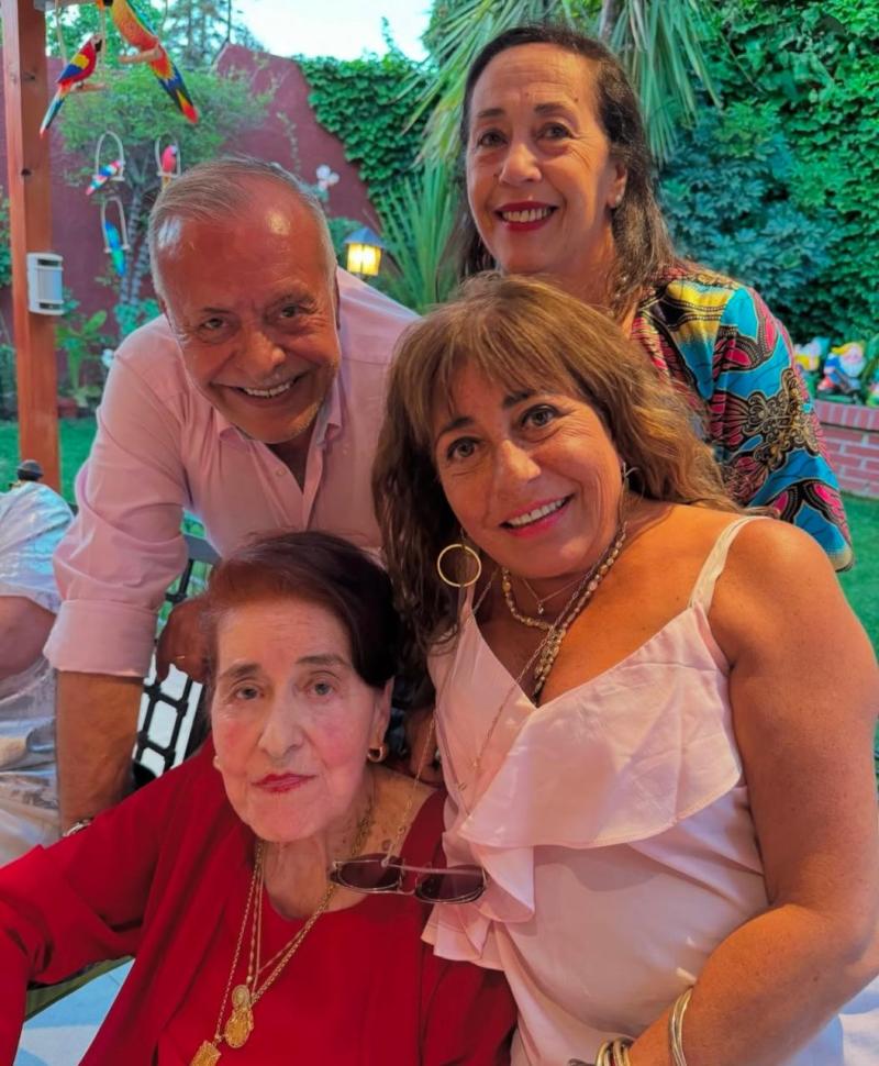 Helhue Sukni - Instagram.