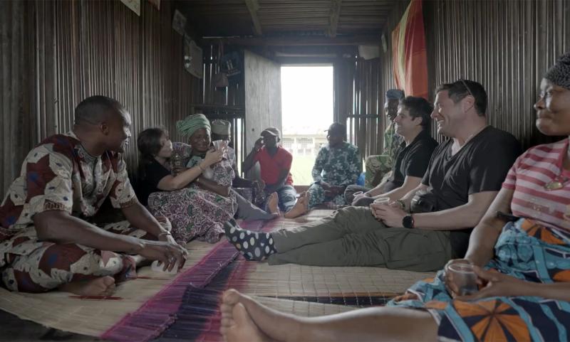 Irene conoce a Pelagié.