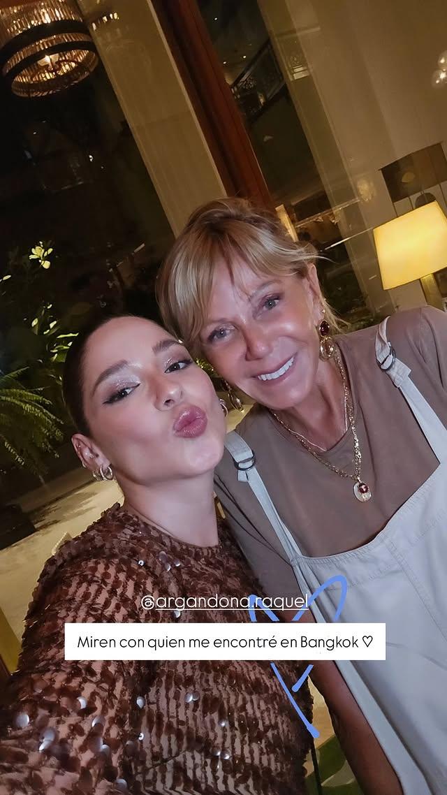 Raquel Argandoña junto a Kel Calderón