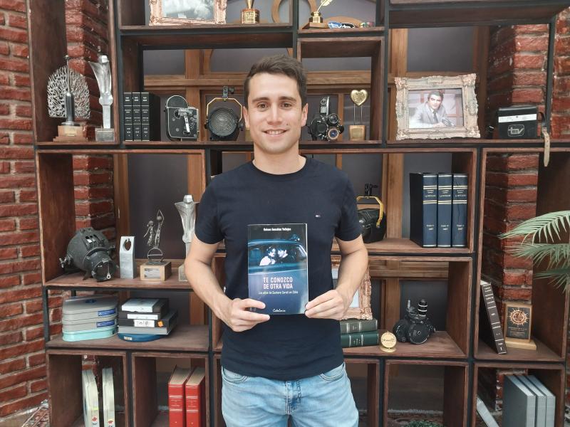 Nelson González Vallejos es el autor de "Te conozco de otra vida"