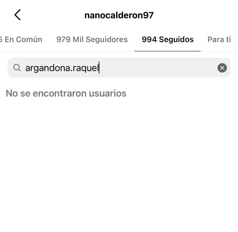 Hernán Calderón dejó de seguir a su madre en su cuenta de Instagram.